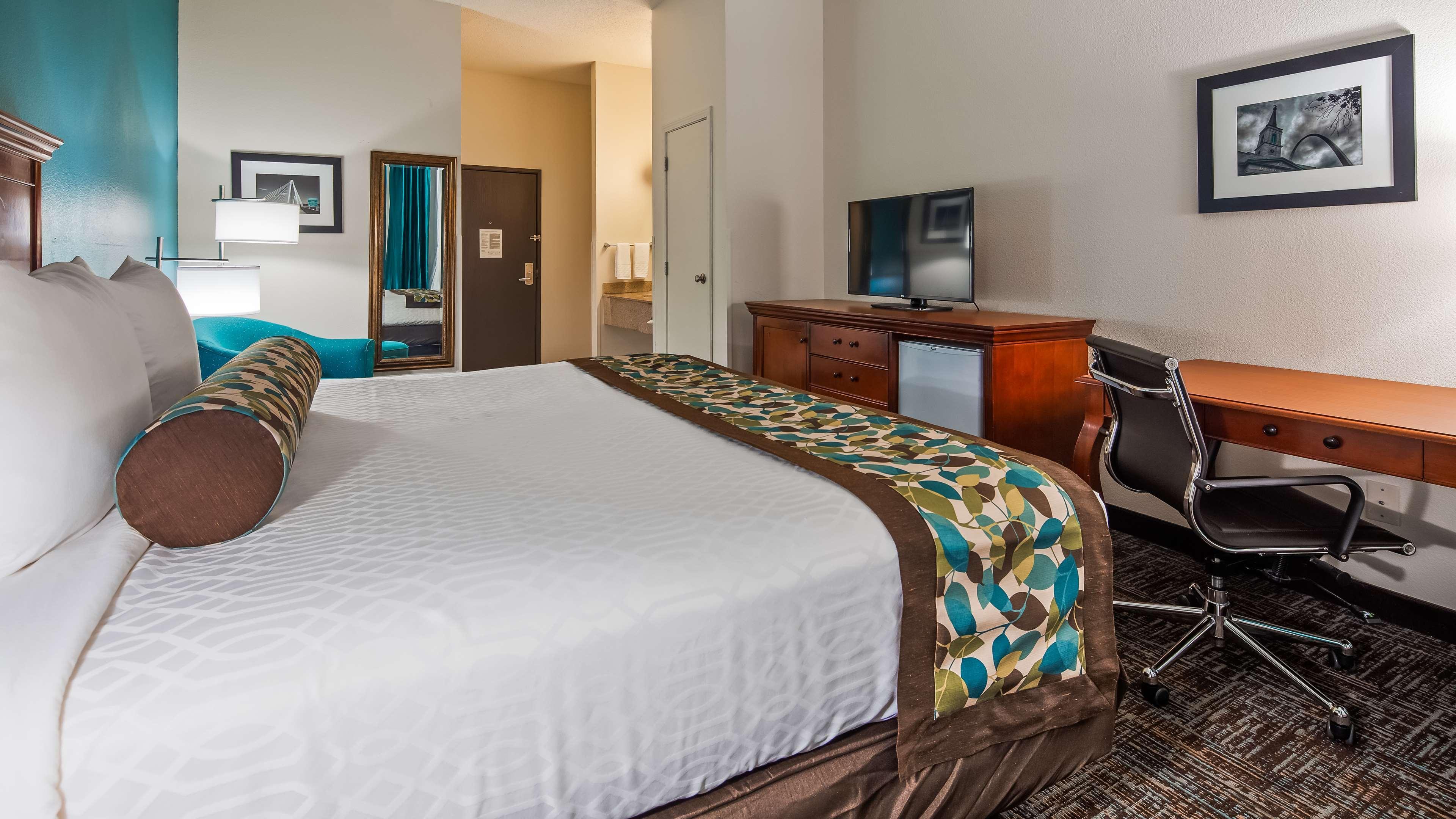 Best Western Plus The Charles Hotel Saint Charles